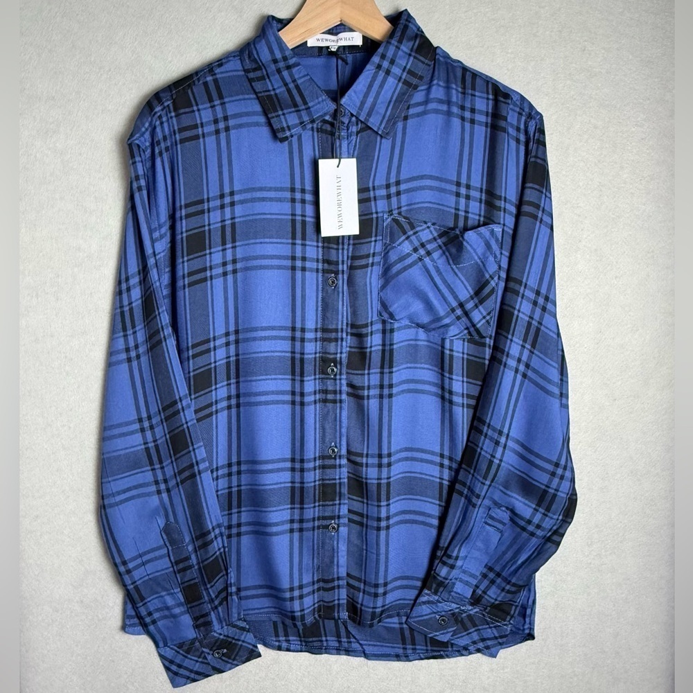 WeWoreWhat Women’s Boyfriend Plaid Button Up Shirt in Black and Blue Relaxed Fit